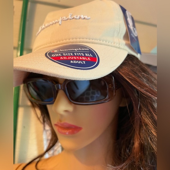 CHAMPION Running Cap In Cream Unisex - Picture 4 of 12